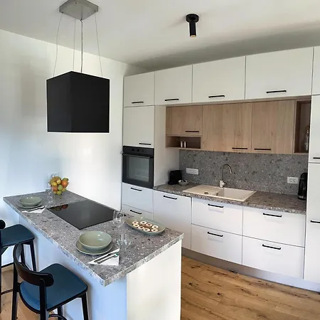 Soca Valley شقة بوويتش